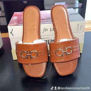 Elegant Tan Slide Sandals